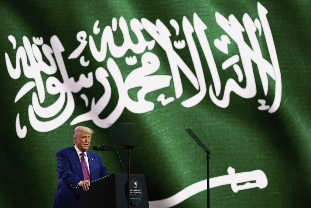 Trump to End U.S. Sanctions on Syria Monday