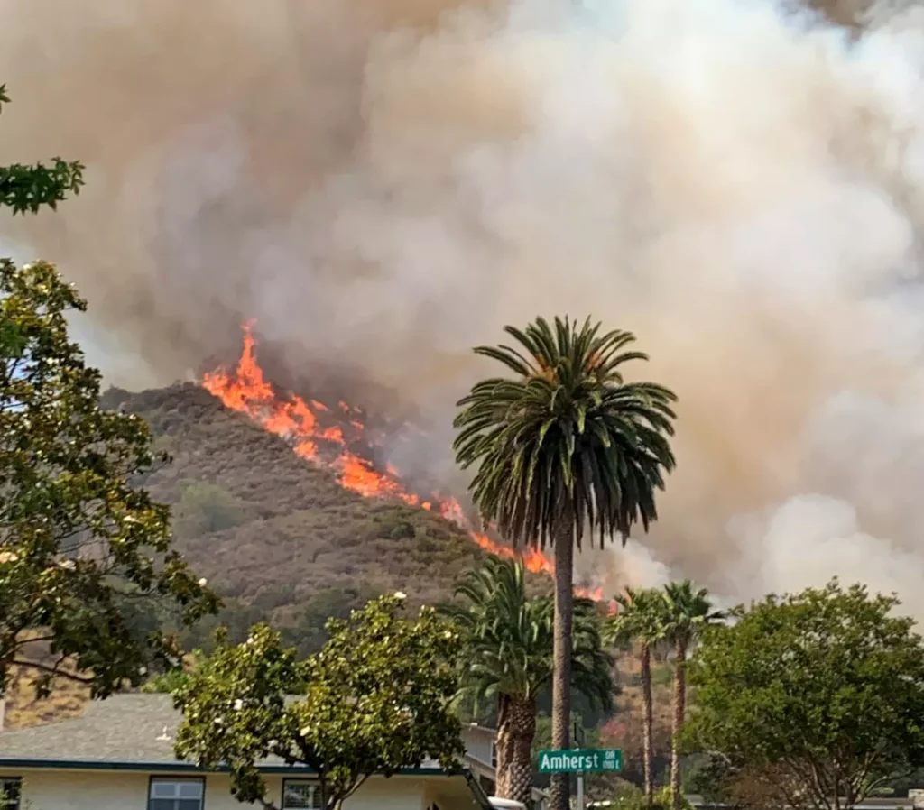 Bethany Fire Near Burbank Homes Triggers Evacuations