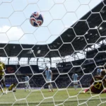 Borussia Dortmund Tops Group F, Beats Ulsan 1–0