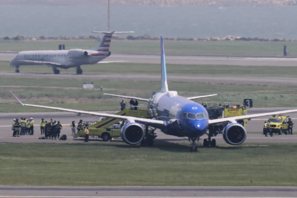 No Injuries as JetBlue Plane Veers Off Runway