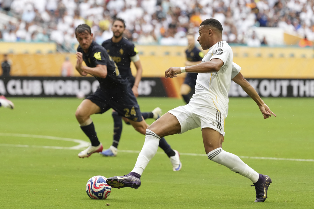 Gonzalo García Goal Sends Madrid to Quarterfinals