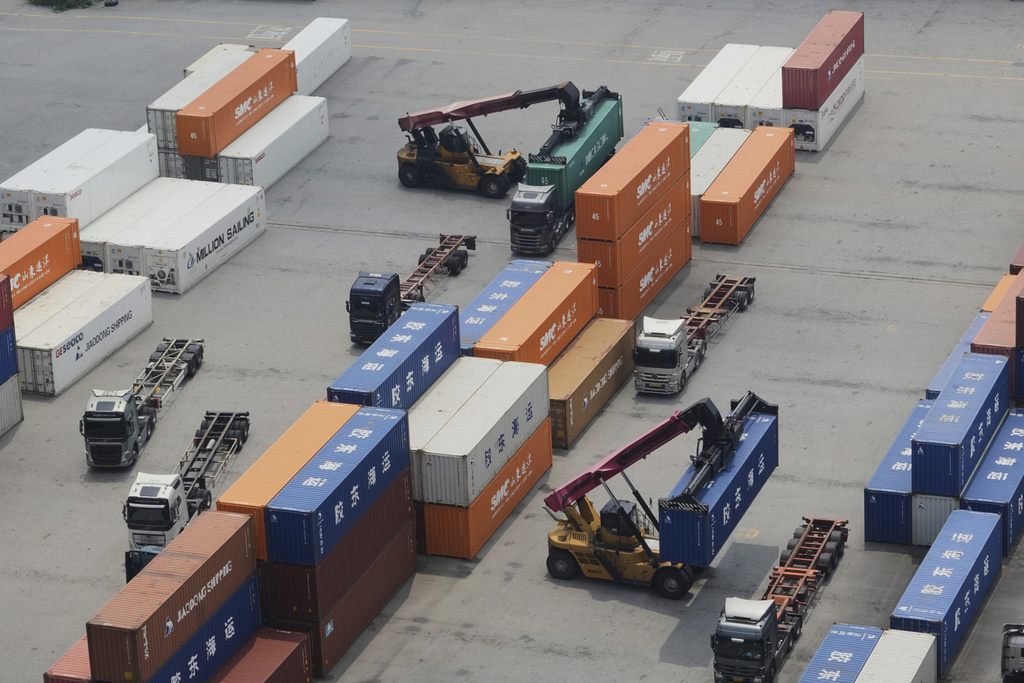 Trump’s Global Tariffs Spark Concern, Confidence Grows