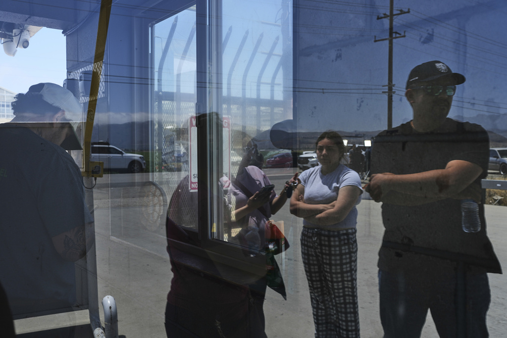 Federal Judge Blocks Trump Immigration Raids in California