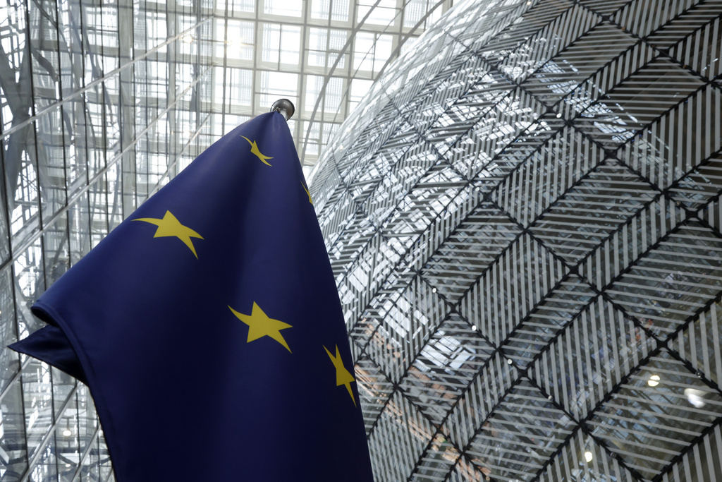 EU Condemns Trump’s 30% Tariffs, Plans Response