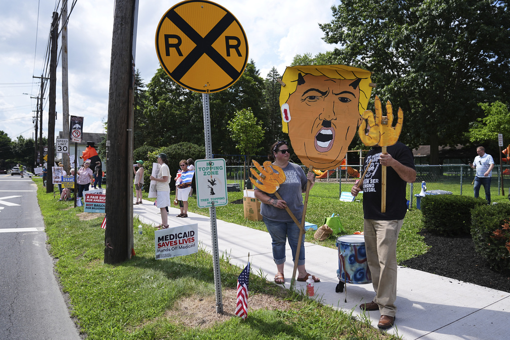 JD Vance Touts Trump Tax Law in Pennsylvania
