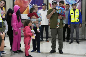 Venezuela Frees 10 Americans in Migrant Exchange Deal