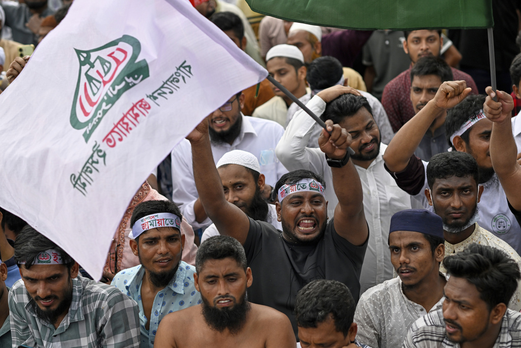 Bangladesh Islamists Rally as Elections Draw Near