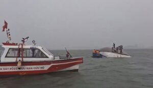 Vietnam Boat Capsize Kills 34 in Ha Long