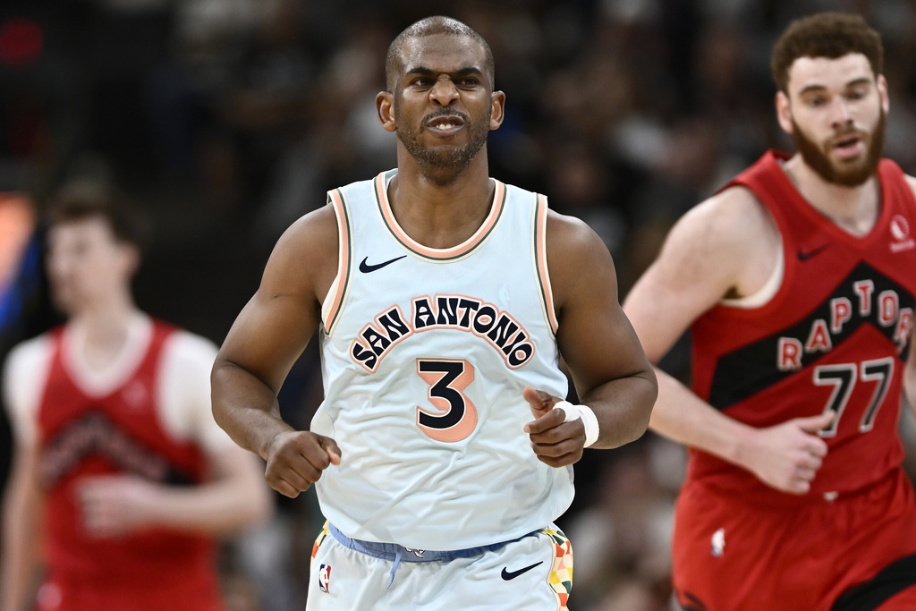 Clippers Sign Chris Paul for 21st NBA Season