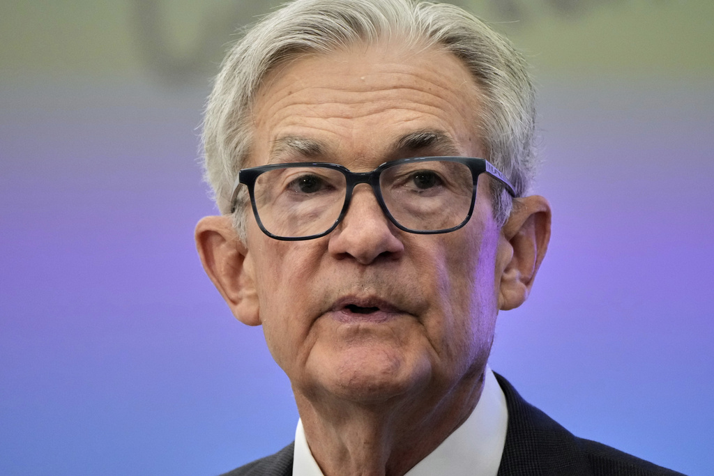 Trump Targets Fed Chair Powell Over $2.5B Renovation