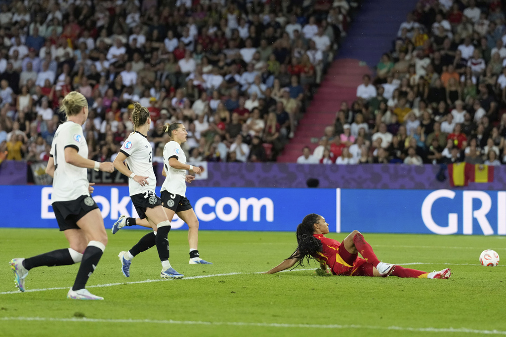 Spain Beats Germany, Reaches First Euro Final