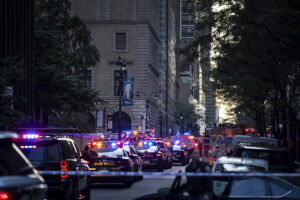 NYC Officer Killed in Midtown Building Shooting
