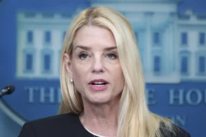 Feds Dismiss Case Against Surgeon Accused of Vaccine Fraud