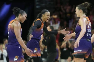 Alyssa Thomas Powers Mercury Past Lynx in Comeback