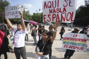 Anti-Gentrification Protest Turns Violent in Mexico City