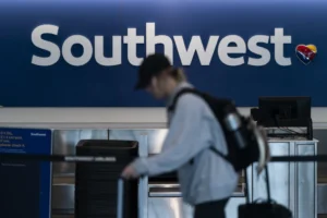 Passengers Injured as Southwest Plane Dives Midair